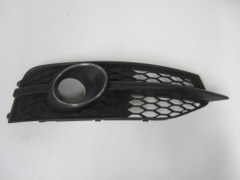 Audi A7 - Bumper GRILLE  Grill - 4G8807682C